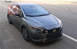 نيسان فيرسا